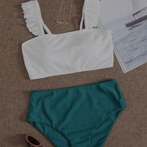Ribbed ruffle bikini set NWT (size s)